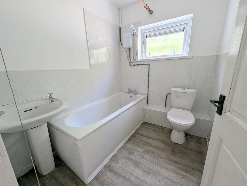 Tan Yr Allt, Abercrave, Powys., photo 11