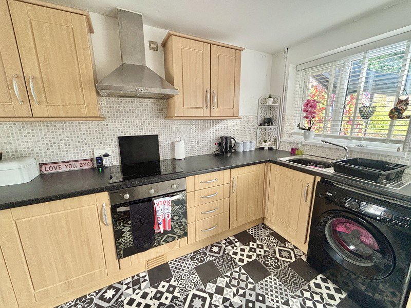 Gwyrddgoed Road, Pontardawe, Swansea., photo 5