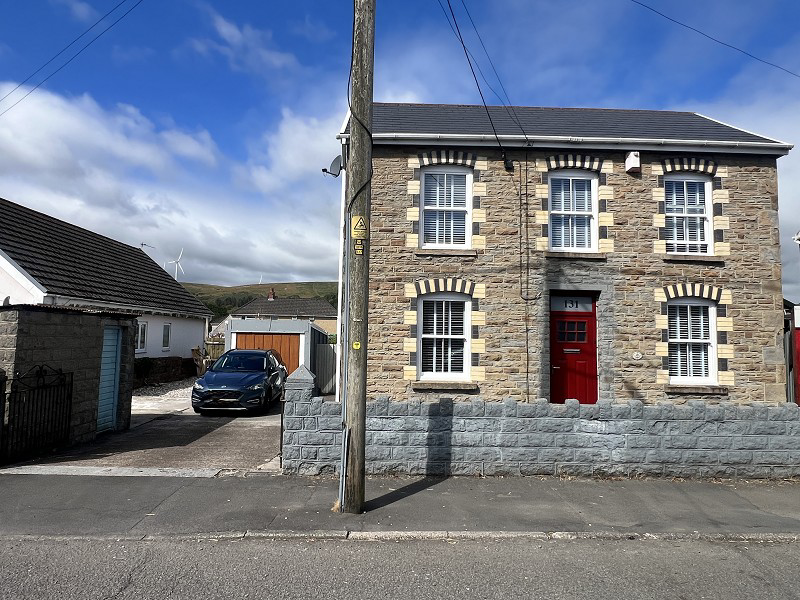 Heol Cae Gurwen, Gwaun Cae Gurwen, Ammanford, Carmarthenshire.