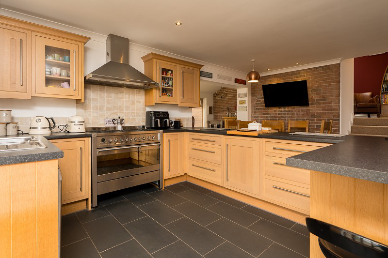 Rose Villas, Skewen, Neath, Port Talbot., photo 10