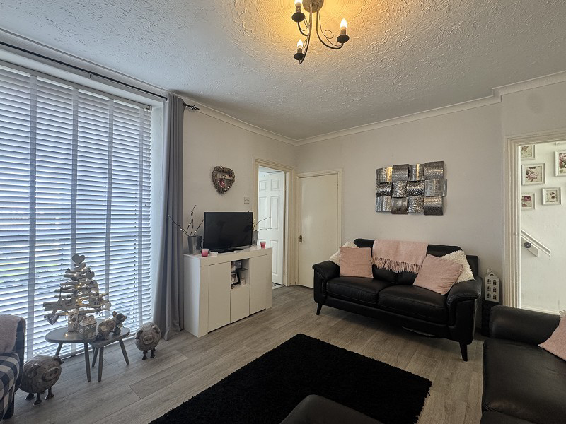 Wind Street, Ammanford, Carmarthenshire., photo 6