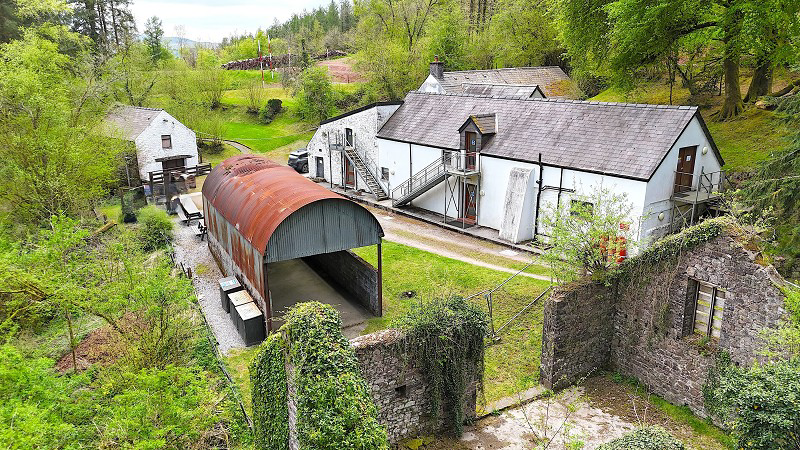 Pen Arthur, Gwynfe, Llangadog, Carmarthenshire., photo 2