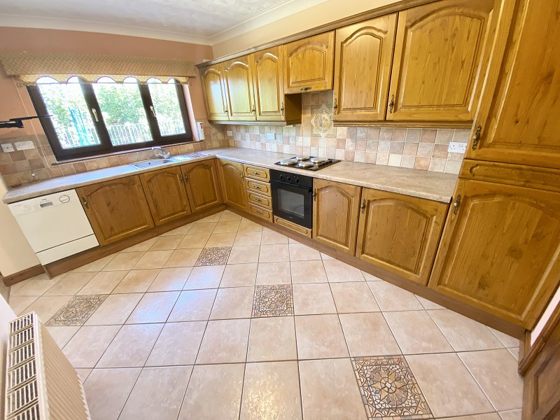Heol Las, Birchgrove, Swansea, City and County of Swansea., photo 4