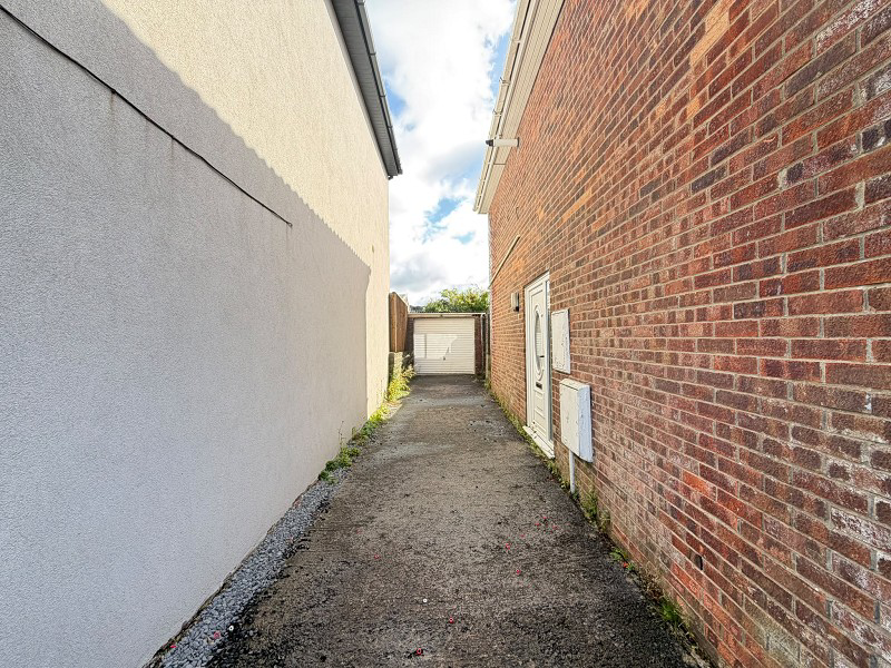 Greenwood Drive, Cimla, Neath, Port Talbot., photo 13