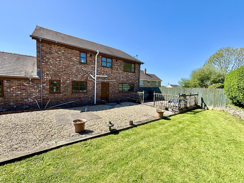 Neath Road, Pontardawe, Swansea., photo 34
