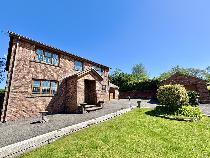 Neath Road, Pontardawe, Swansea., photo 39