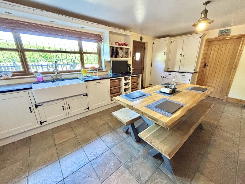 Neath Road, Pontardawe, Swansea., photo 13