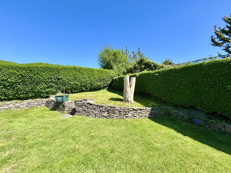 Neath Road, Pontardawe, Swansea., photo 33