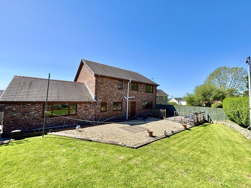 Neath Road, Pontardawe, Swansea., photo 36