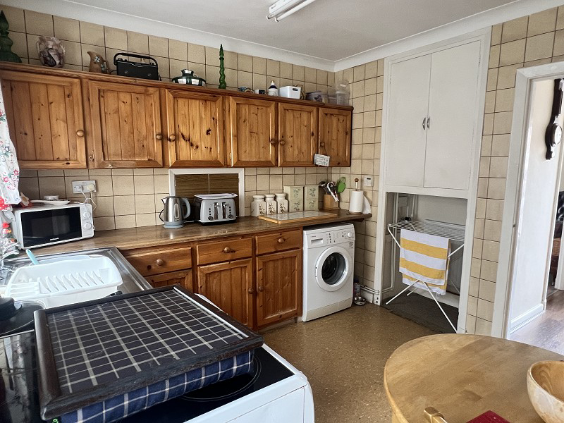 Heol Lotwen, Capel Hendre, Ammanford, Carmarthenshire., photo 7