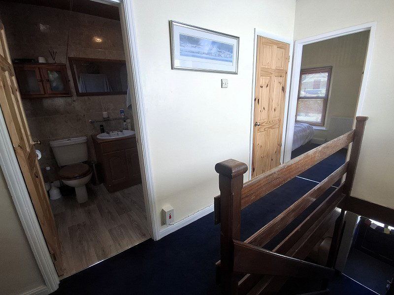 Kensington Place, Brecon, Powys., photo 8