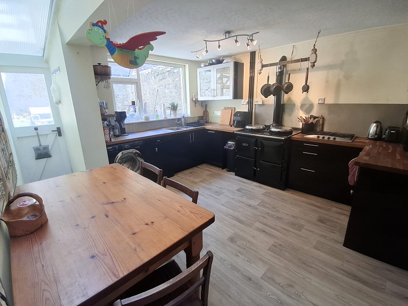 Kensington Place, Brecon, Powys., photo 4