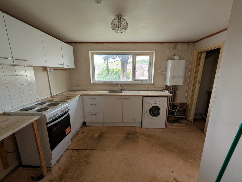 Farm Road, Neath, Port Talbot., photo 4