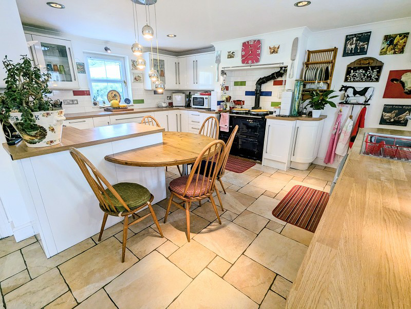 Nantgaredig, Carmarthen, Carmarthenshire., photo 8