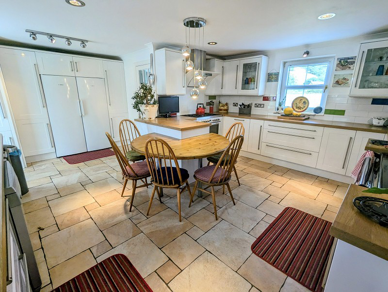 Nantgaredig, Carmarthen, Carmarthenshire., photo 9