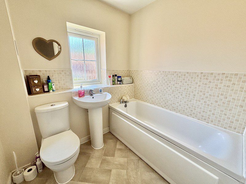 Llys Rhaeadr, Godrergraig, Swansea., photo 22