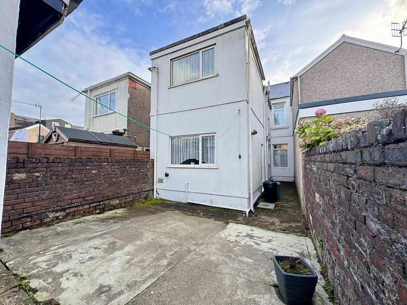 Victoria Avenue, Swansea, City And County of Swansea., photo 18