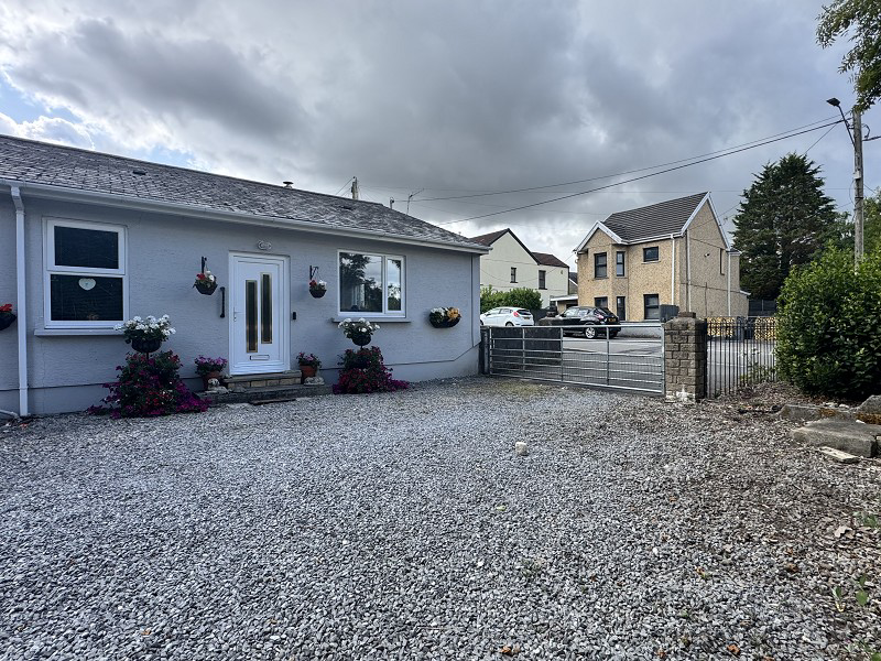 Heol Y Gors, Cwmgors, Ammanford, Carmarthenshire., photo 25