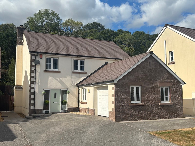 Maes Y Cribarth, Abercrave, Powys.