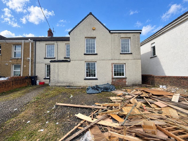 Main Road, Dyffryn Cellwen, Neath, Neath Port Talbot.