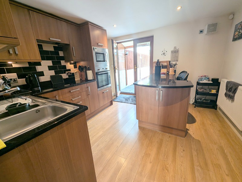 Heol Gleien, Lower Cwmtwrch, Powys., photo 4