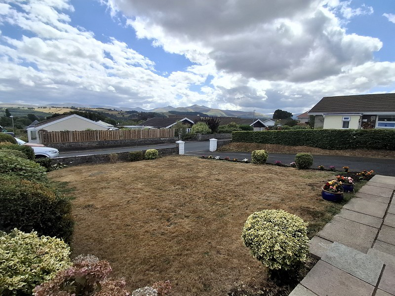 Pendre Close, Brecon, Powys., photo 2