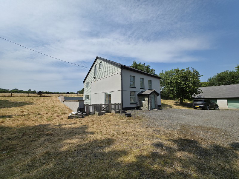 Pontardulais Road, Cross Hands, Llanelli, Carmarthenshire., photo 3