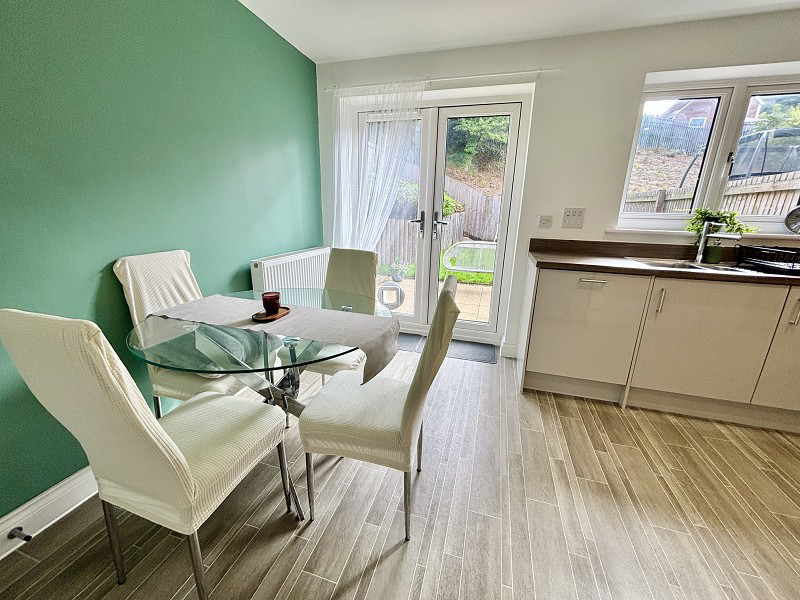 Clos Gelli Wen, Alltwen, Pontardawe, Swansea., photo 6