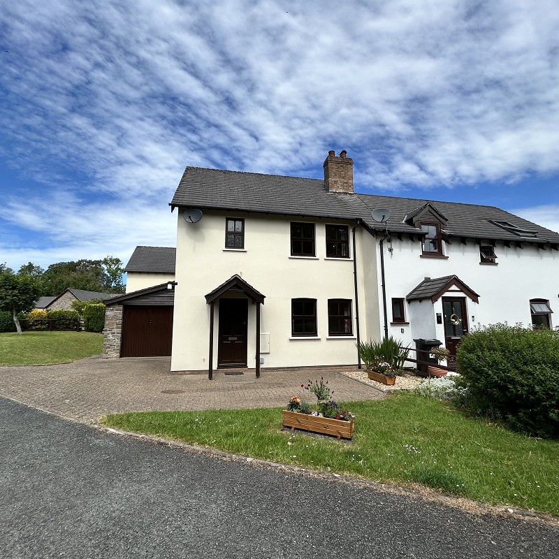 Meadow Side, Llanspyddid, Brecon, Powys., photo 23
