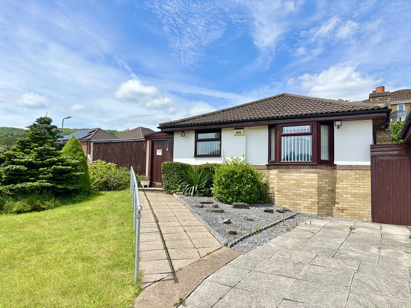 Bryn Derwen, Pontardawe, Swansea.