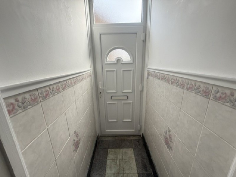 High Street, Glynneath, Neath, Port Talbot., photo 9