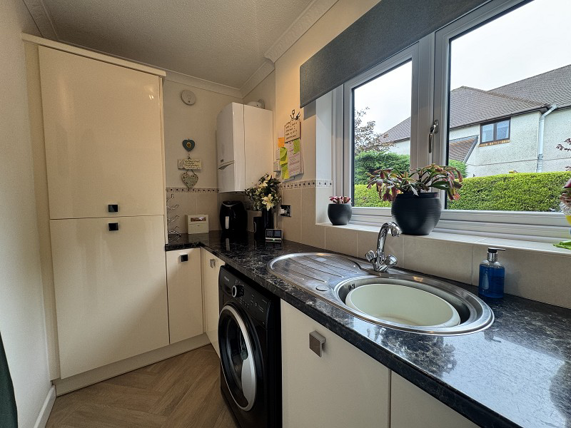 Royal Oak Court, Llandybie, Ammanford, Carmarthenshire., photo 7