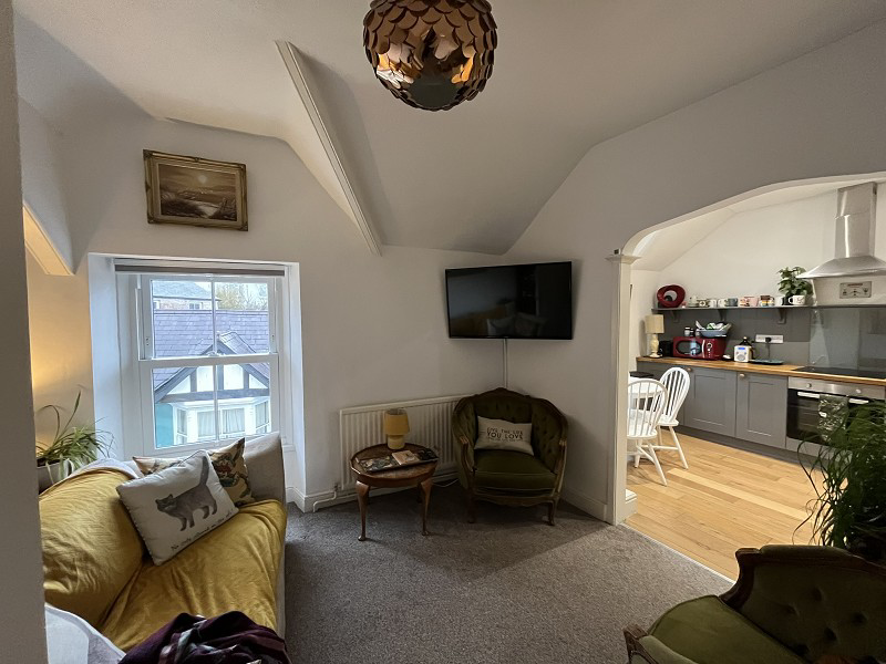 Penrhiw 15 Carmarthen Street, Llandeilo, Carmarthenshire., photo 12