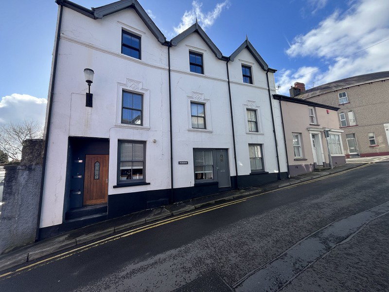 Penrhiw 15 Carmarthen Street, Llandeilo, Carmarthenshire., photo 13