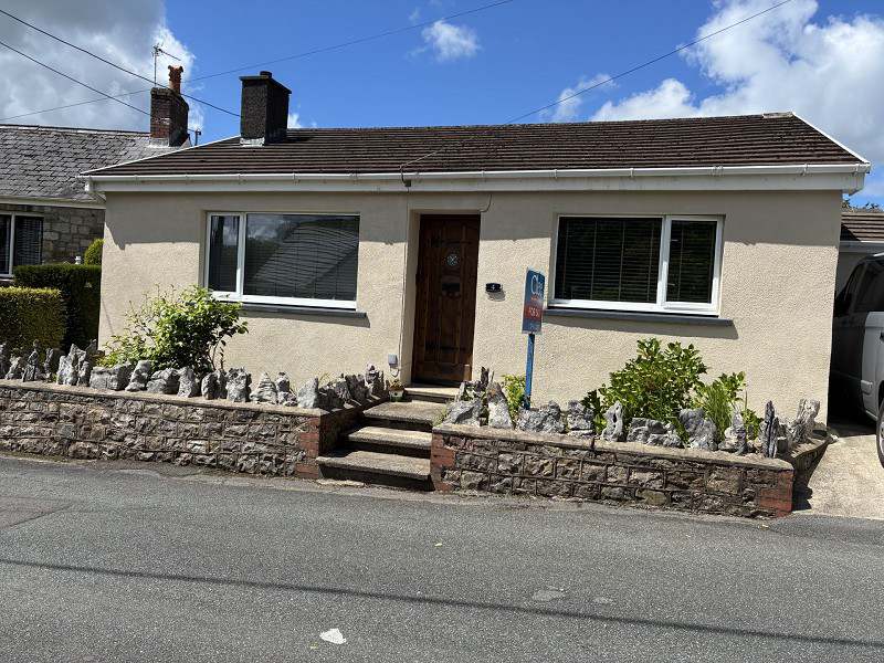 Greenfield Road, Twyn, Ammanford, Carmarthenshire.
