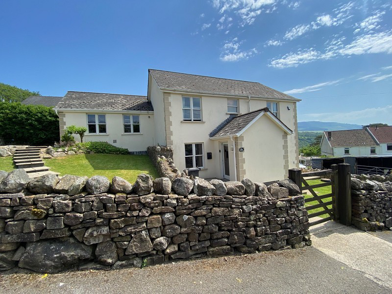 Ystradfellte Road, Pont Nedd Fechan, Neath, Port Talbot.
