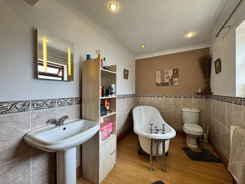 Kings Road, Llandybie, Ammanford, Carmarthenshire., photo 16