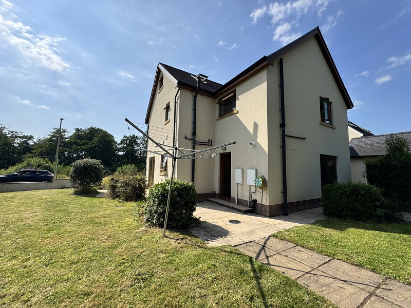 Kings Road, Llandybie, Ammanford, Carmarthenshire., photo 27