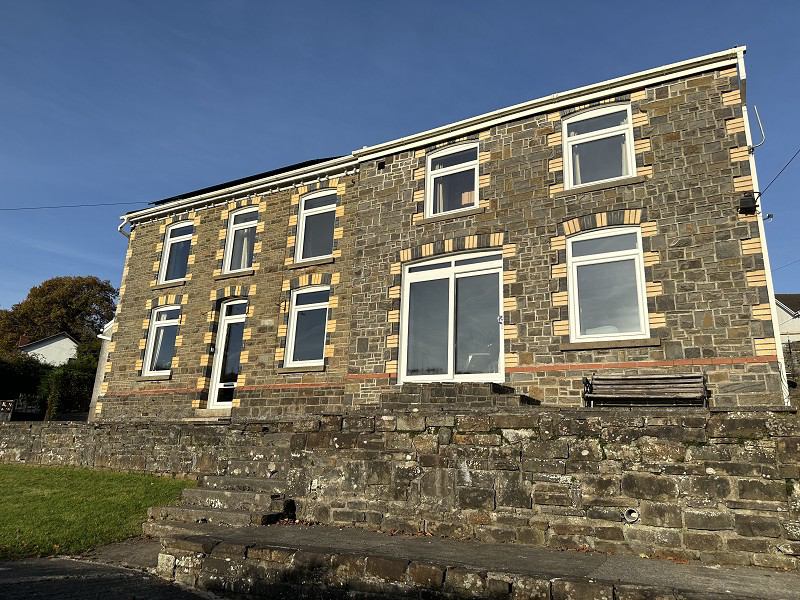 Heol Maes Pica, Lower Cwmtwrch, Swansea., photo 11