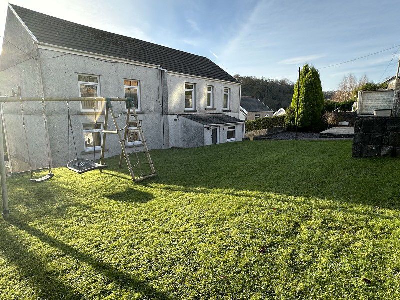 Heol Maes Pica, Lower Cwmtwrch, Swansea., photo 9