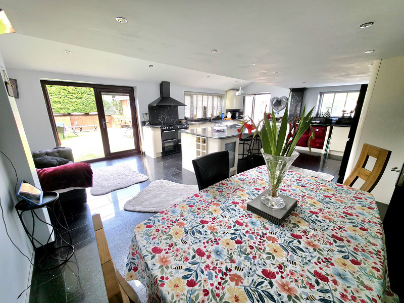 Coopers Road, Ammanford, Carmarthenshire., photo 10
