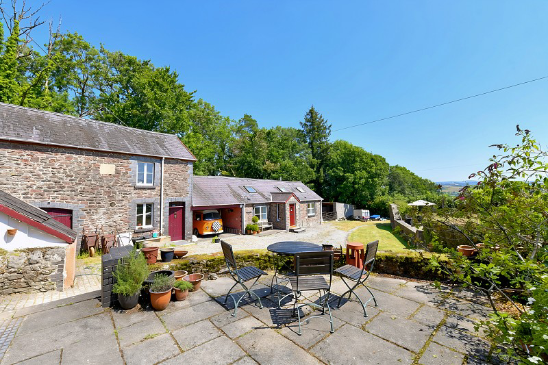 Llansadwrn, Llanwrda, Carmarthenshire., photo 2