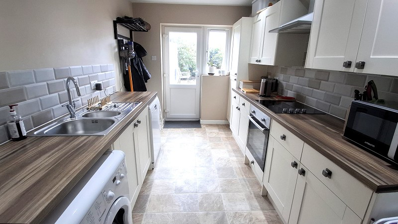 Charles Street, Brecon, Powys., photo 6