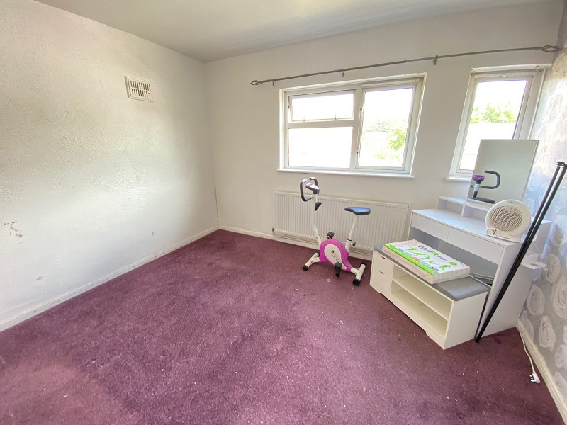 Coombe Tennant Avenue, Neath, Neath Port Talbot., photo 3