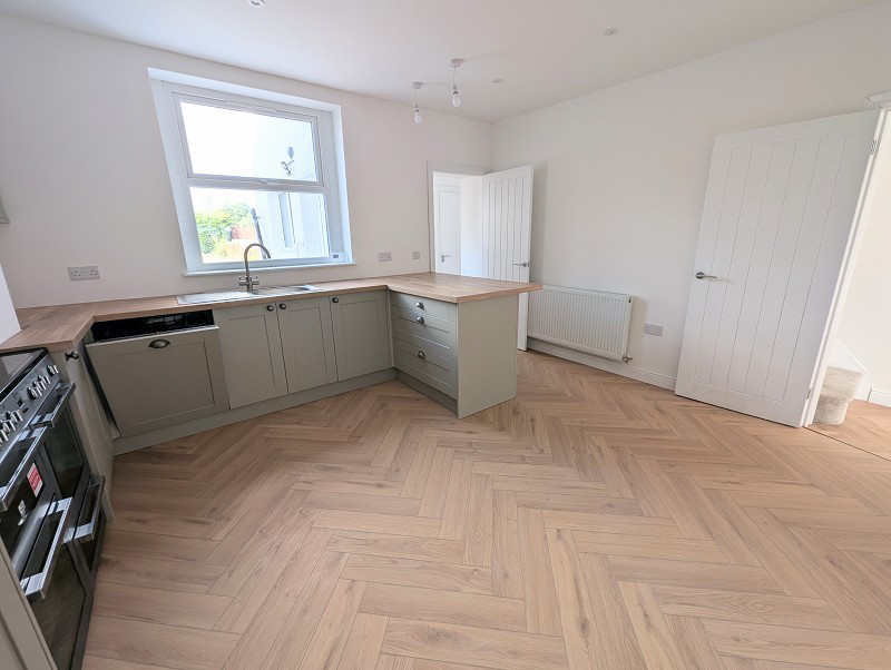Lewis Avenue, Cwmllynfell, Neath Port Talbot., photo 5