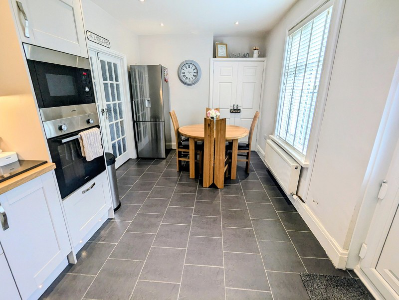 Glannant Road, Carmarthen, Carmarthenshire., photo 7