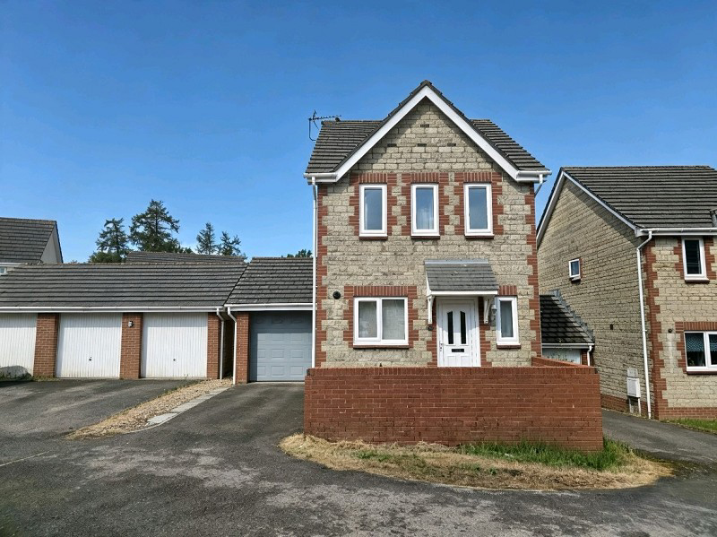 Ffordd Ger Y Llyn, Tircoed Forest Village, Penllergaer, Swansea, City And County of Swansea.