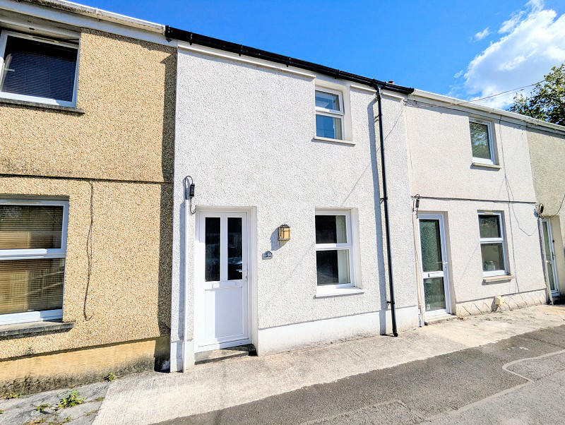 Gwendraeth Row, Pontyberem, Llanelli, Carmarthenshire.