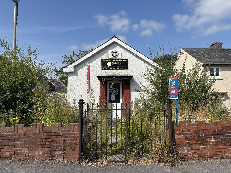 Dynevor Avenue, Llandeilo, Carmarthenshire.