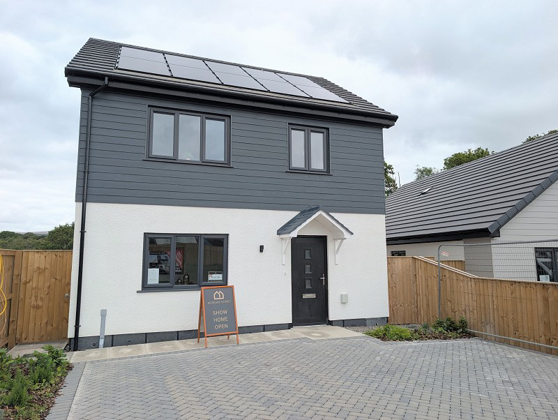 The Deryn, Parc Brynygroes, Ystradgynlais.